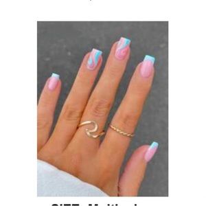 Swirly Fun Pink & Blue 24 pc Nail Set Kit